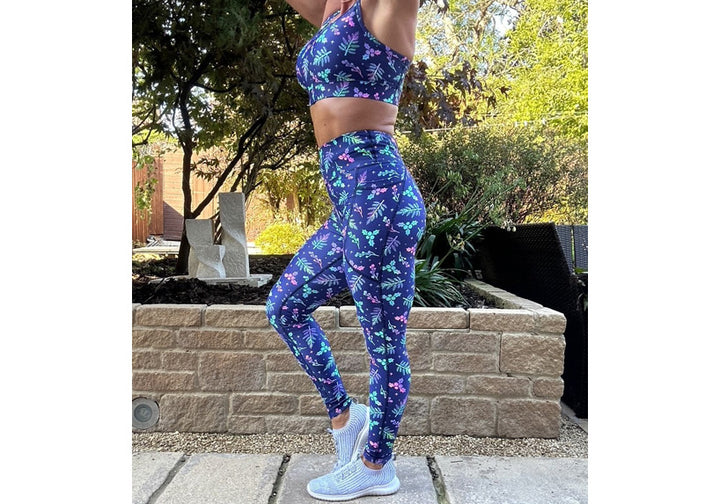 PRE ORDER Winter Glowberries Leggings with Pockets