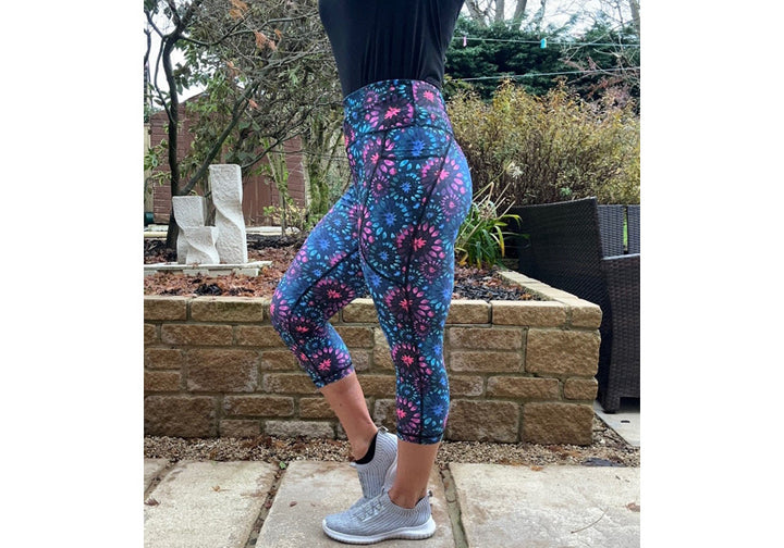 Capri Helix Burst Leggings with pockets