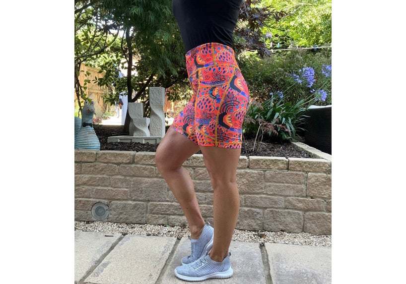 Naranja Mid Shorts with pockets