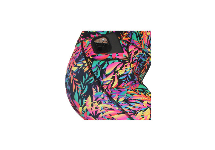 Oasis Mid Shorts with pockets