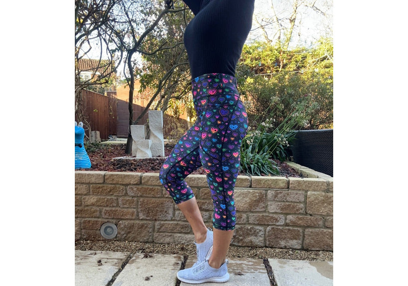 Capri Pop Heart Leggings with pockets