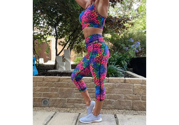 Capri Purrfecta Leggings with pockets