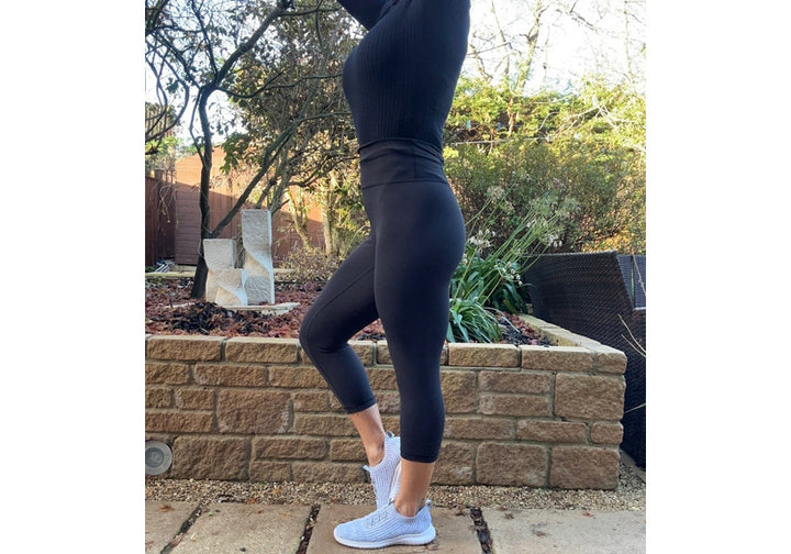 Capri Black Seamless Leggings